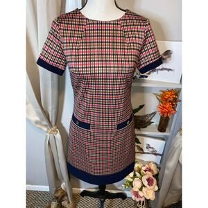 Tommy Hilfiger EUC size 2 Crewneck Short Sleeves Pull On Zip Back Shift Dress